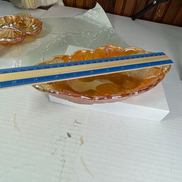 Vintage Carnival Indiana Glass Co. Marigold Lily Pons iridescent dish. - Picture 5 of 7